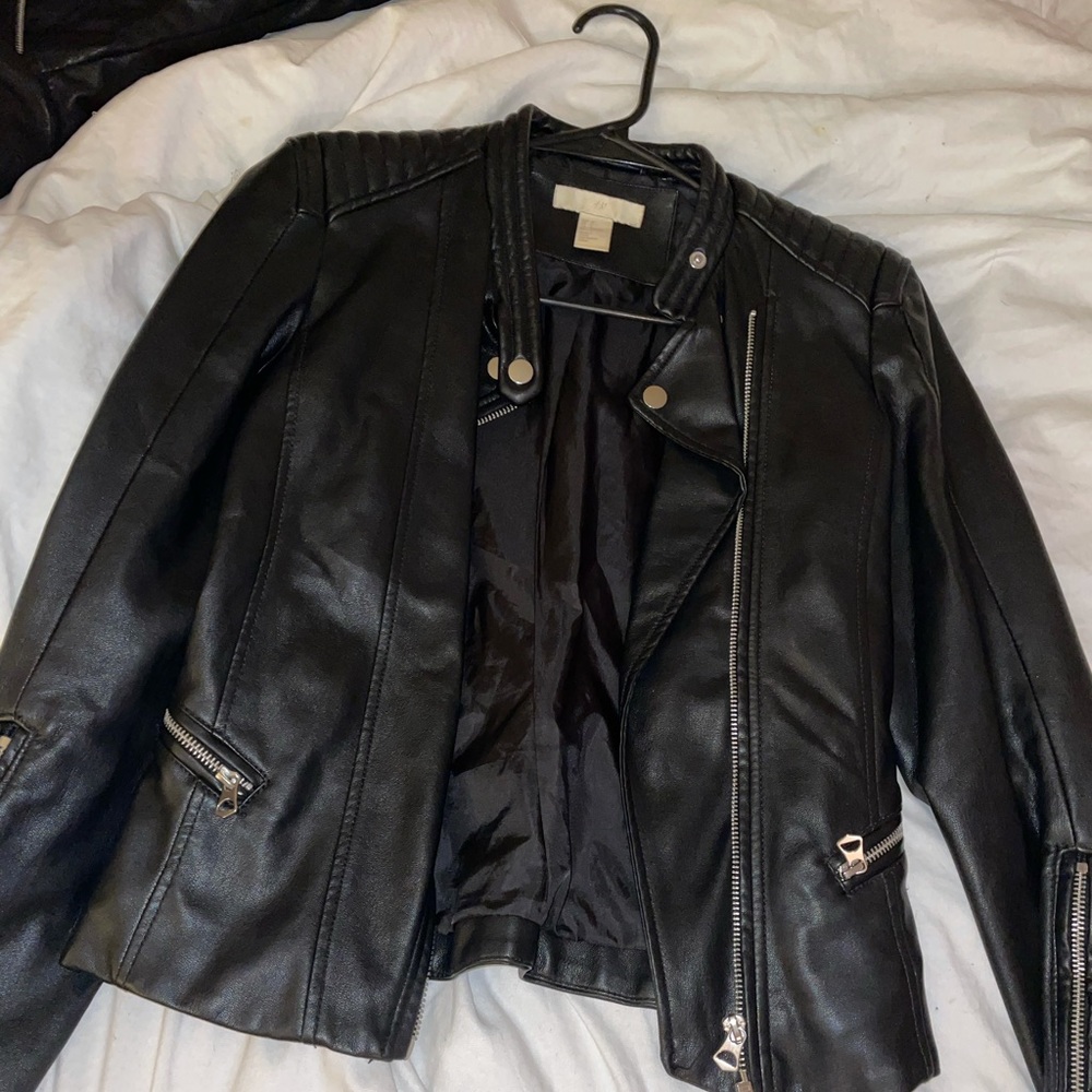 Chic Leather Jacket - image 1